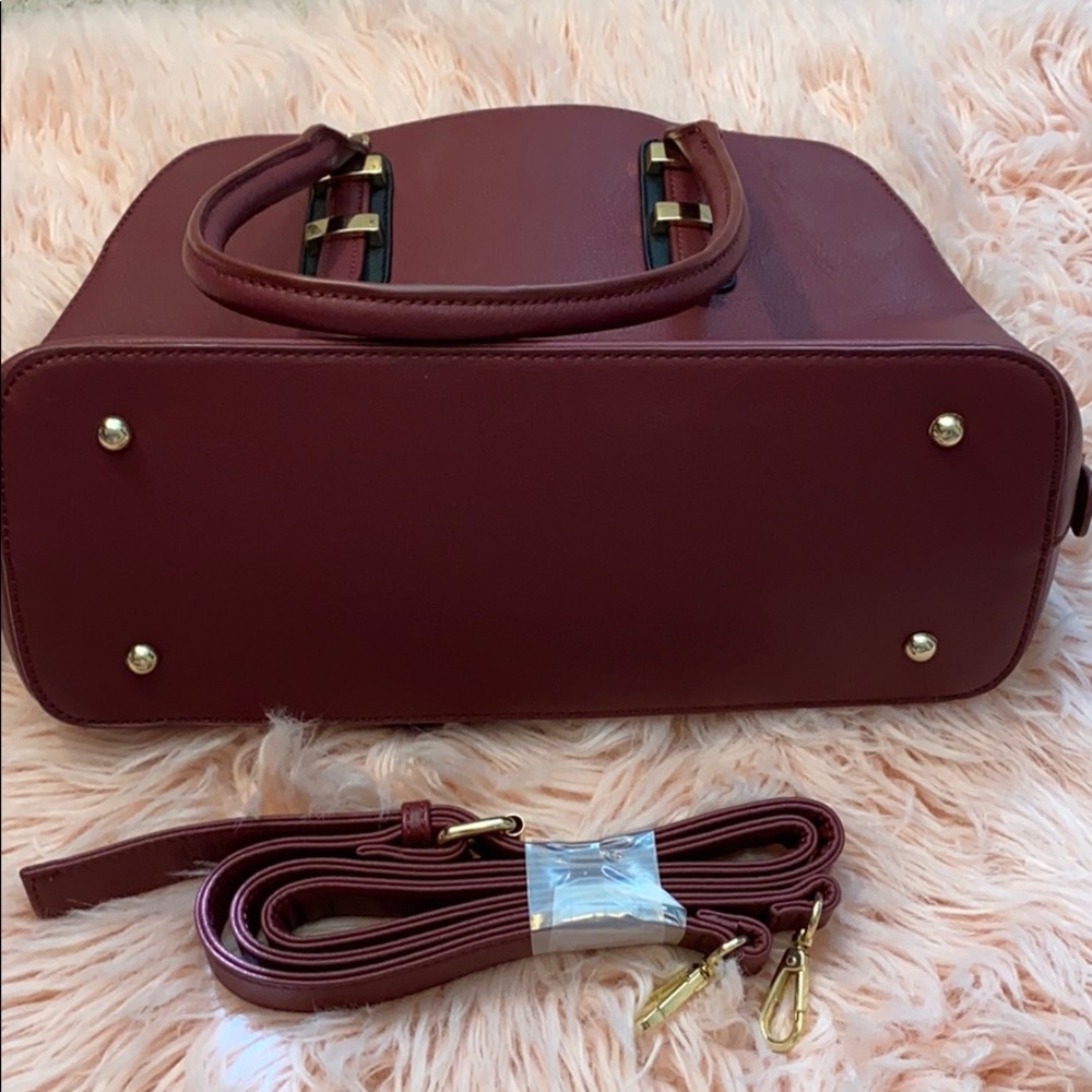 Burgundy purse - Picture 7 of 7